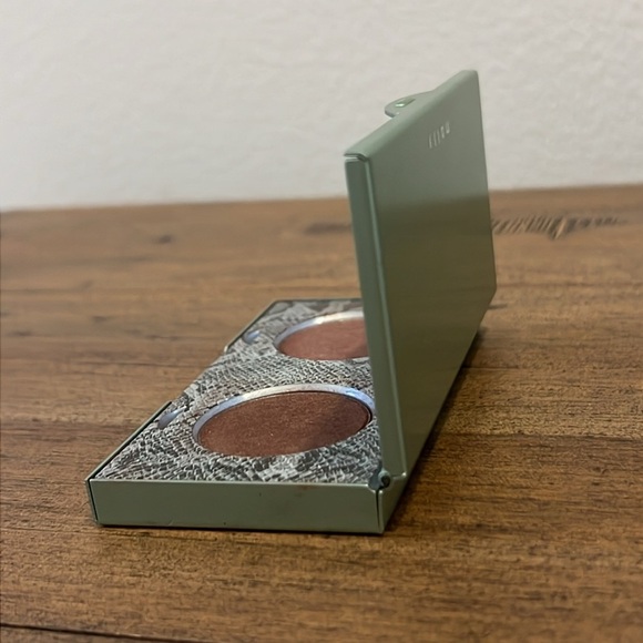 Mally Beauty brightening eyeshadow duo palette - Picture 4 of 8